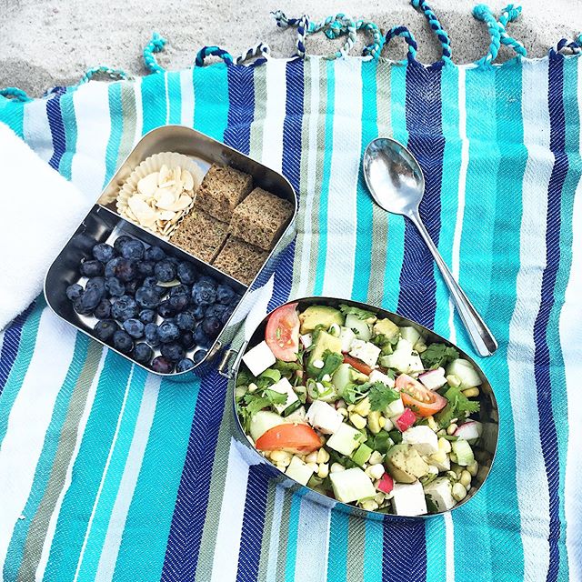 First #nyc #beachday of this #summer, first #marketfresh #beachside (and #wastefree to boot) #picnic: refreshing #salad with #farmersmarket tomatoes, scallions, fresh corn, and cilantro, cucumber, tofu and avocado, some of those blueberries from the 