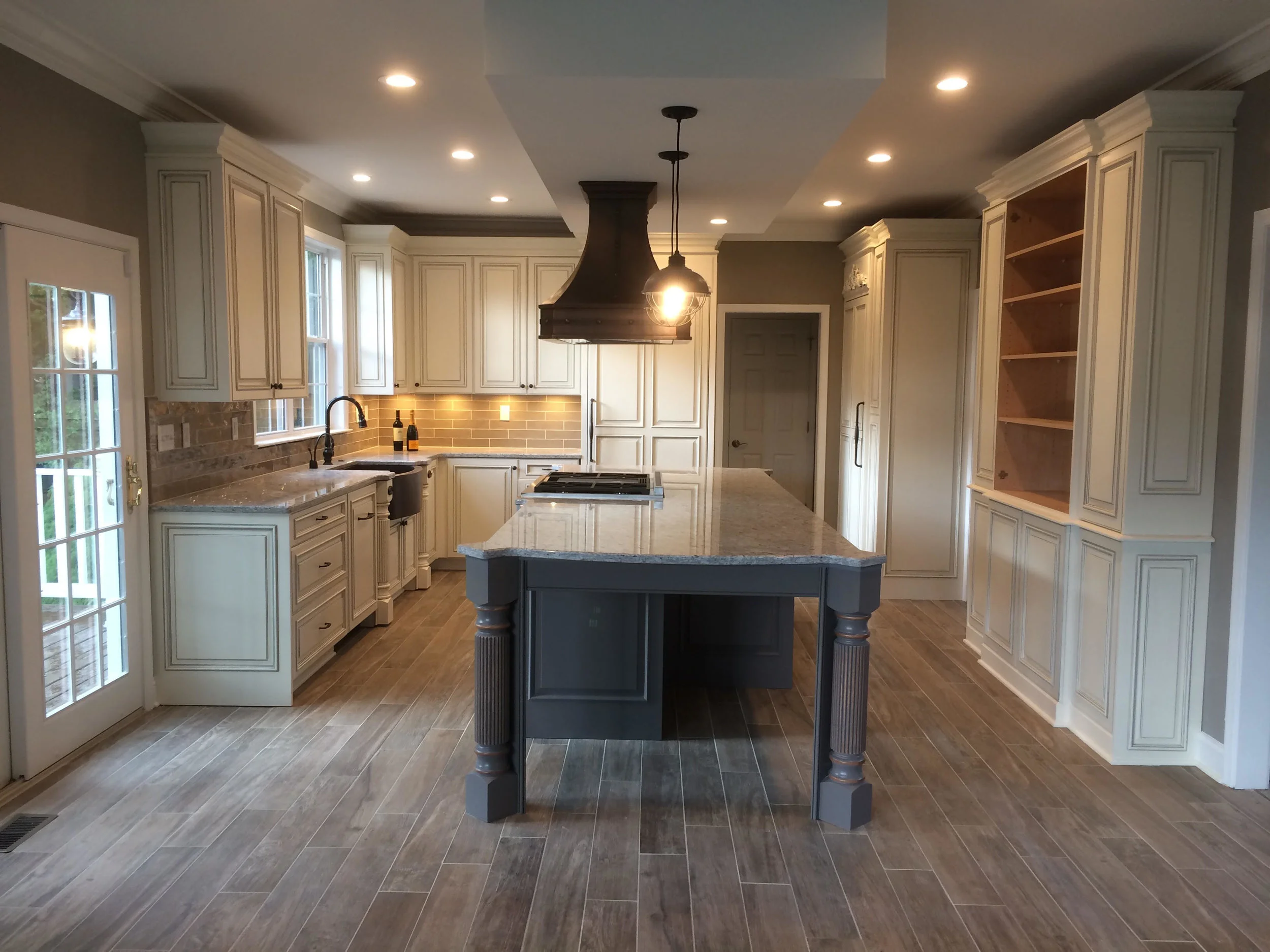 macdaddykitchen2.jpg