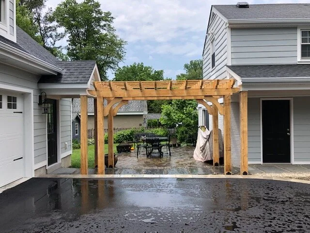 garage pergola 2.JPG