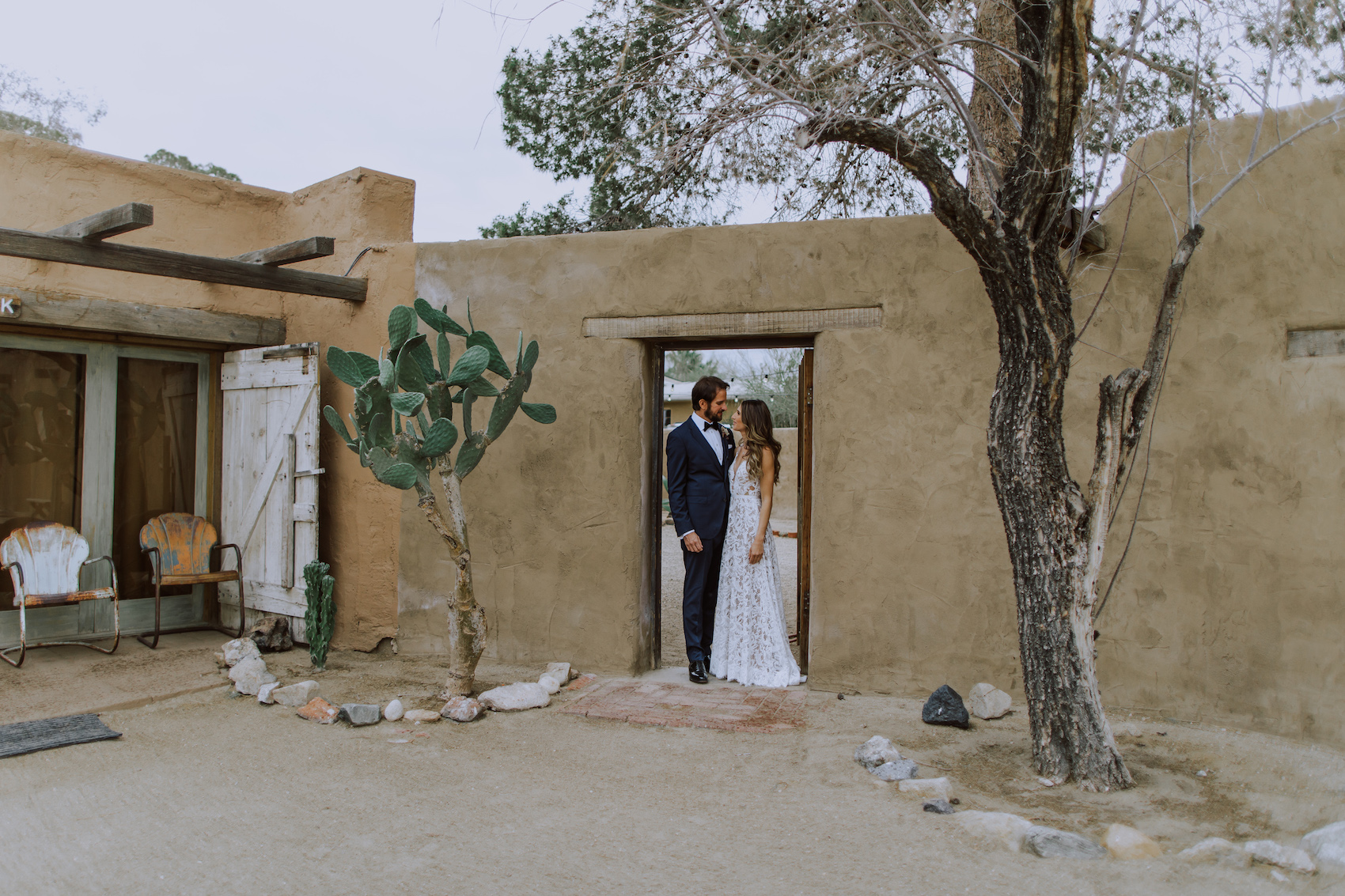 29-Palms-Inn-Joshua-Tree-Jewish-Wedding-H+M-21.jpg