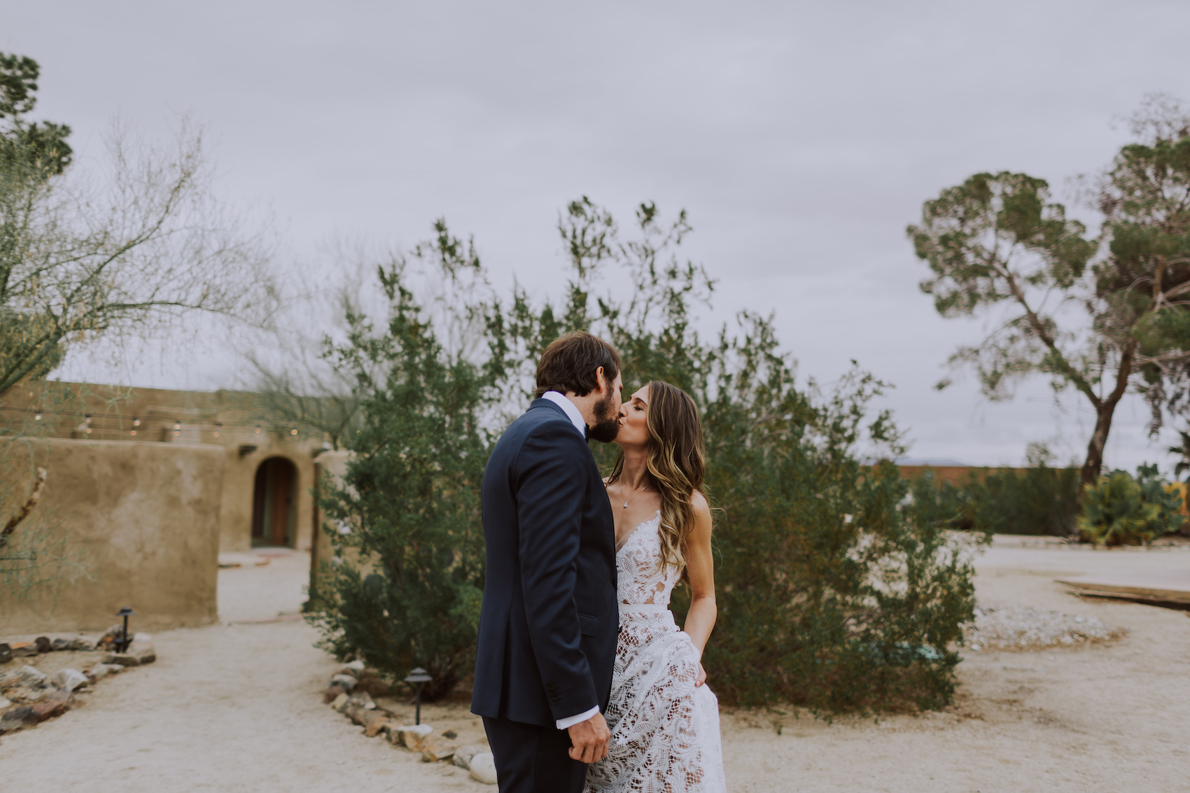 29-Palms-Inn-Joshua-Tree-Jewish-Wedding-H+M-25.jpg