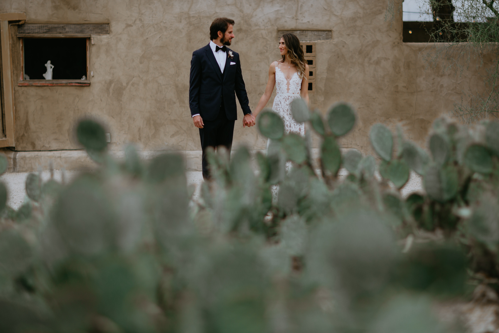 29-Palms-Inn-Joshua-Tree-Jewish-Wedding-H+M-26.jpg
