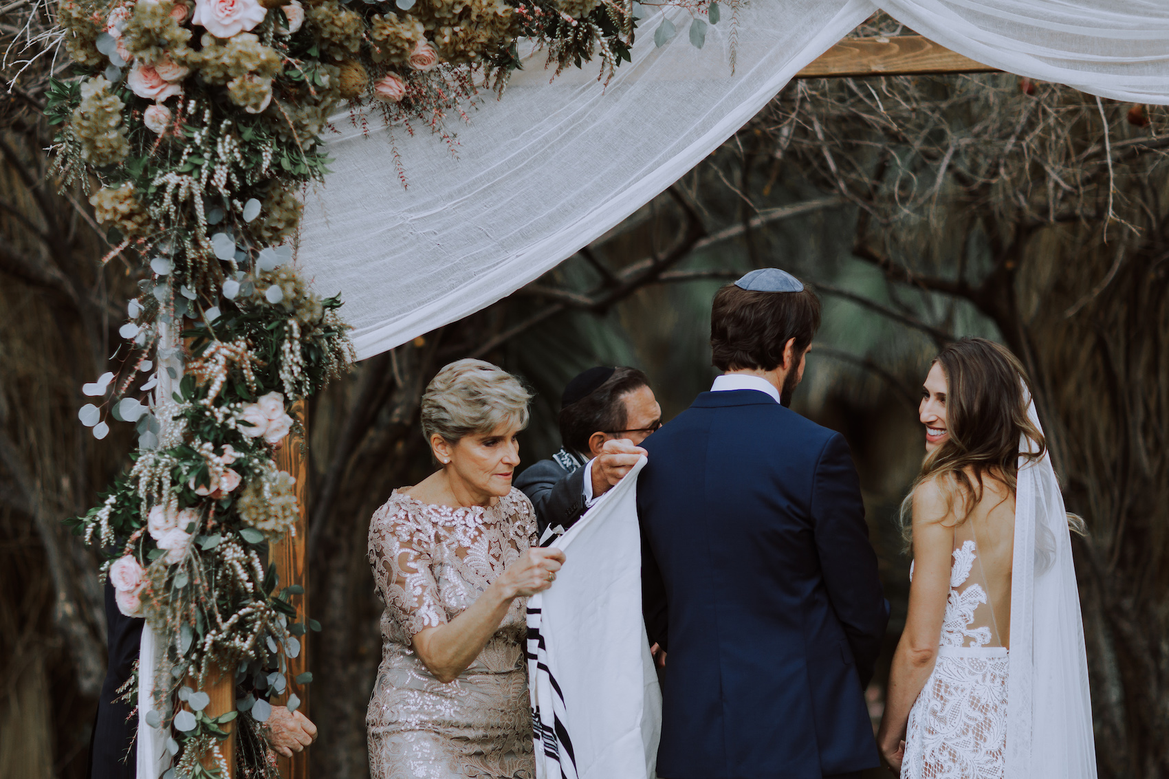 29-Palms-Inn-Joshua-Tree-Jewish-Wedding-H+M-46.jpg