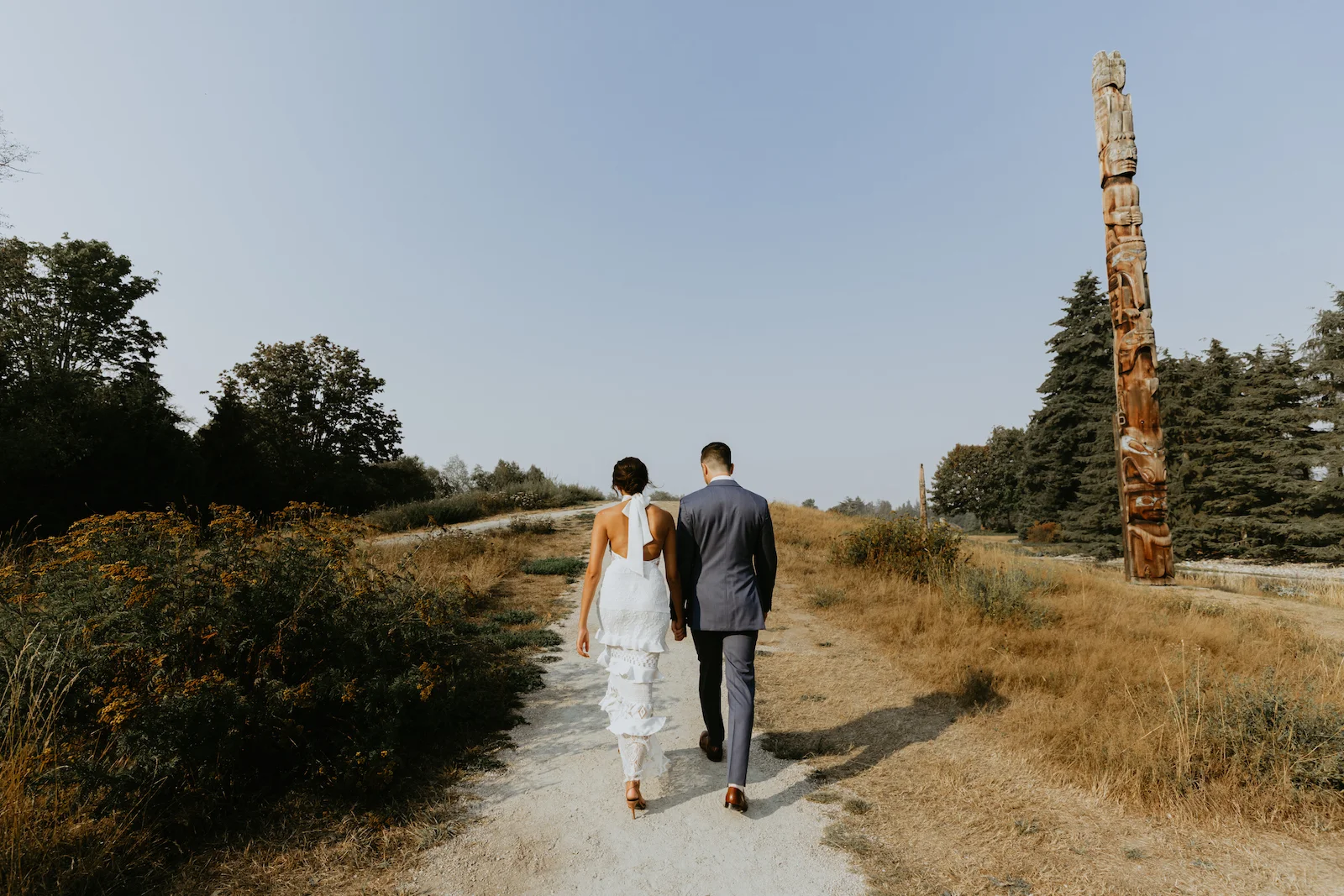 Vancouver Wedding Photographer, elegant lines at UBC
