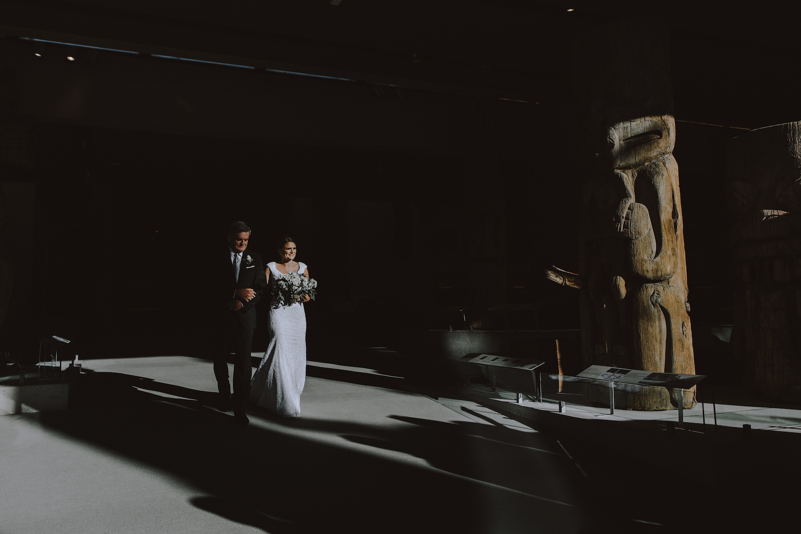 Museum-of-Anthropology-at-UBC-wedding-13.jpg