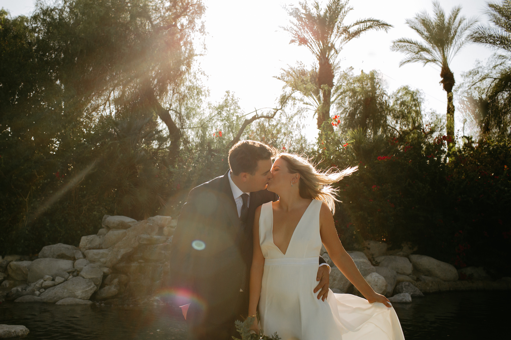 Modern_Golf_Club_Wedding_in_Palm_Springs_020.jpg