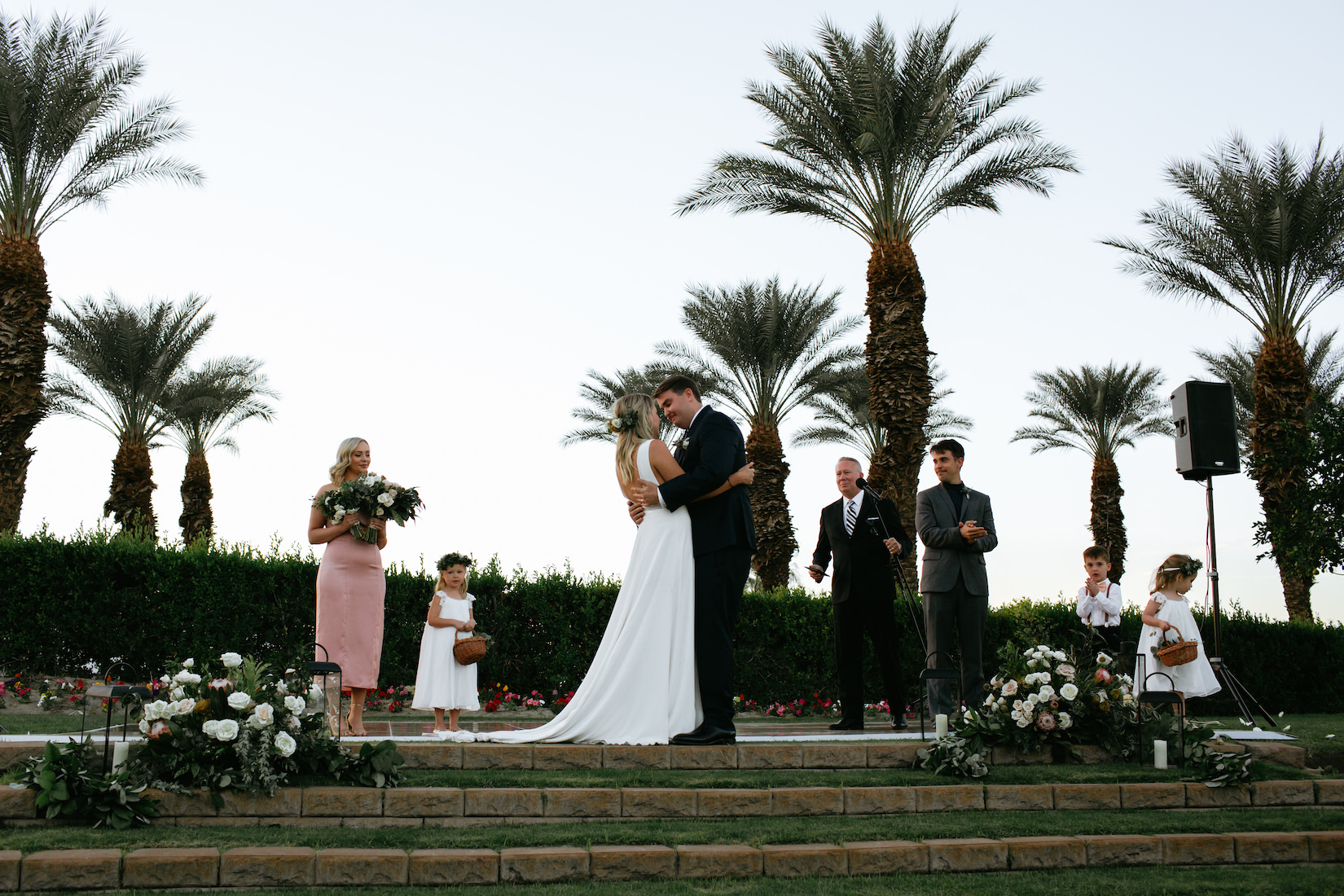 Modern_Golf_Club_Wedding_in_Palm_Springs_031.jpg