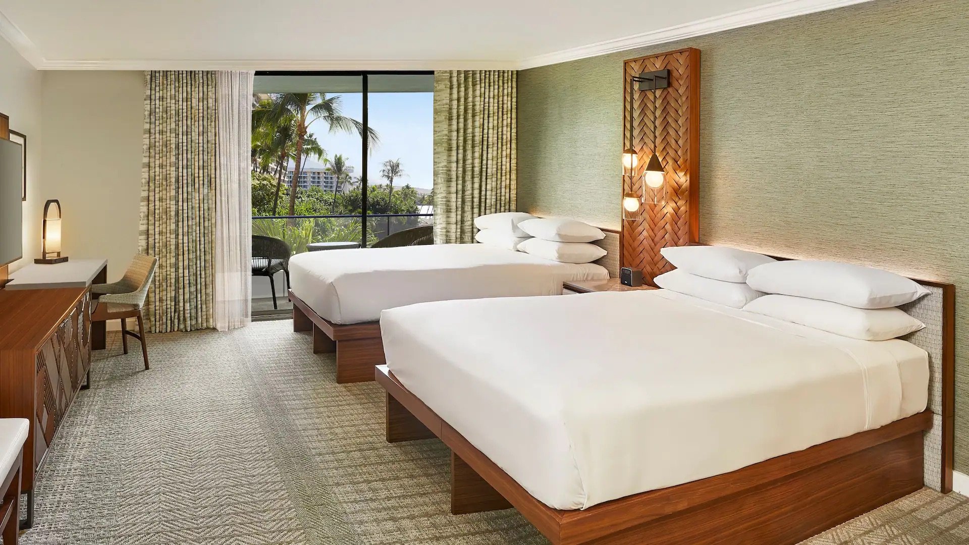 Hyatt-Regency-Maui-Resort-and-Spa-P726-Two-Queen-Beds-Partial-Ocean-View.16x9.jpeg