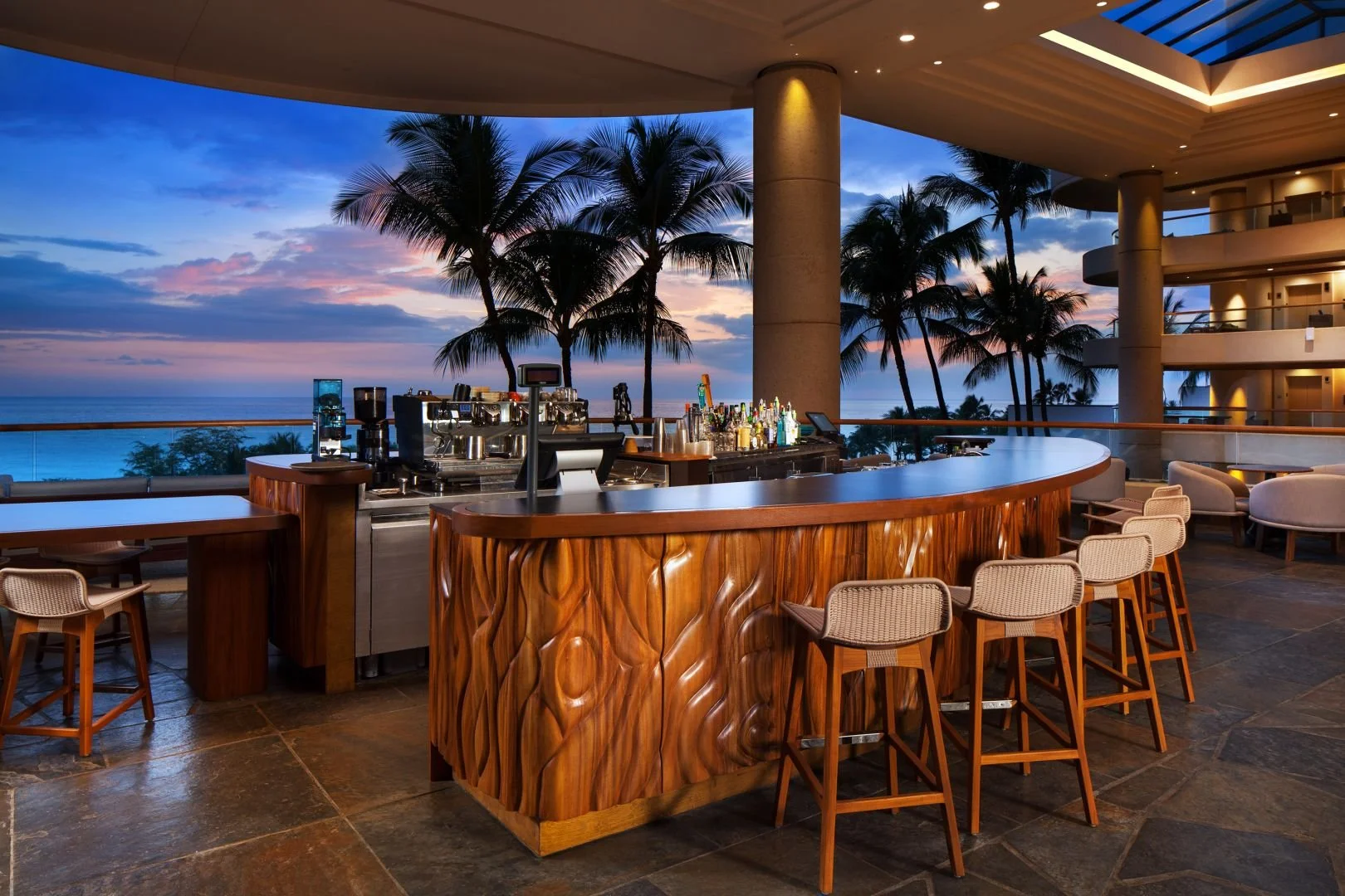 westin_bar.jpg