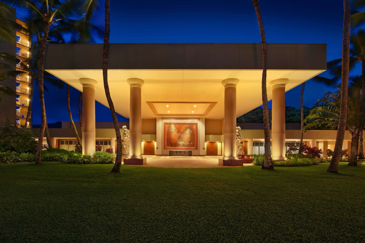 2027 The Royal Sonesta Kaua'i Resort Lihue conference room patio.png