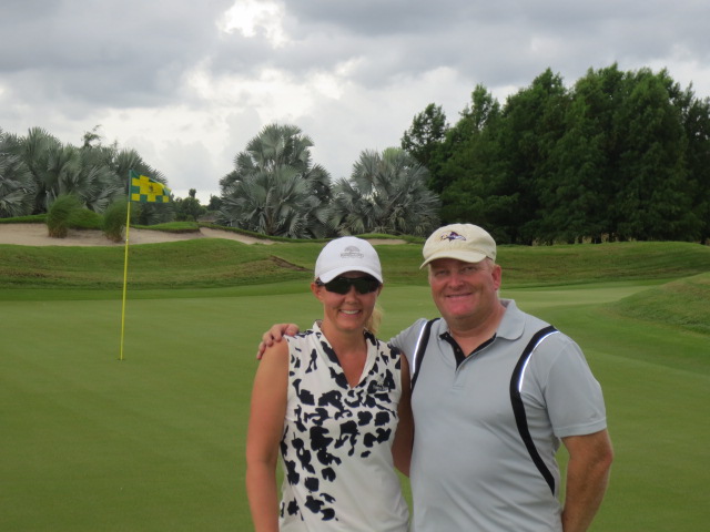 Gudrun and Oli on the golf course