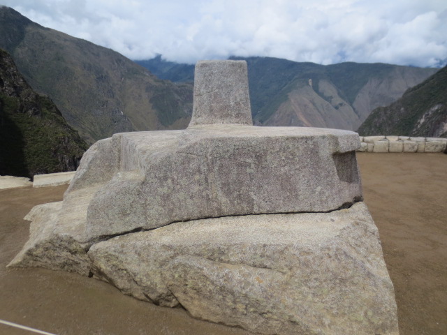 A stone that "reads" the different seasons