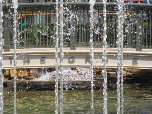 The fountain adds to the very nice atmosphere