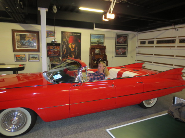 This Cadillac was in one of the garages.  Gudrun was really ready to take it for a spin - perhaps next time.