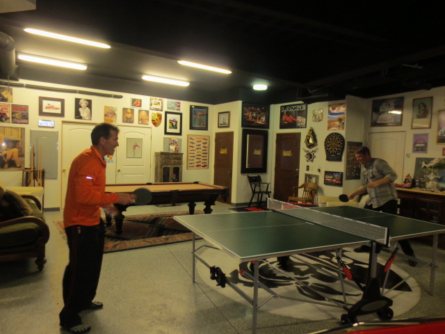 Craig and Benni playing ping pong and it´s clear that the competitive element was there.