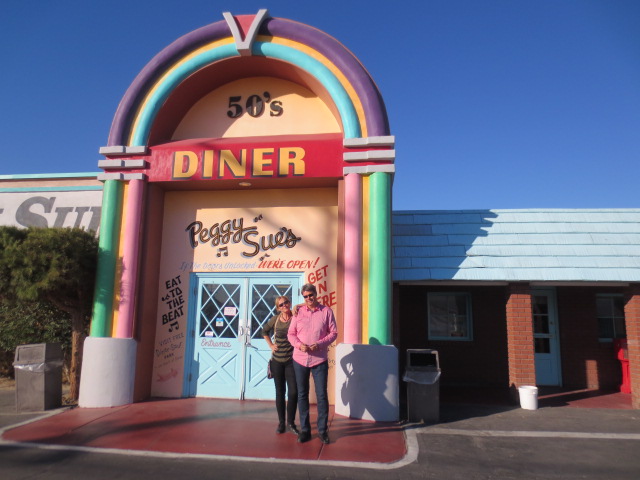 We have seen many diners in America, but this 50´s Peggy Sue´s Diner is just awesome.  On the way from Vegas to L.A.