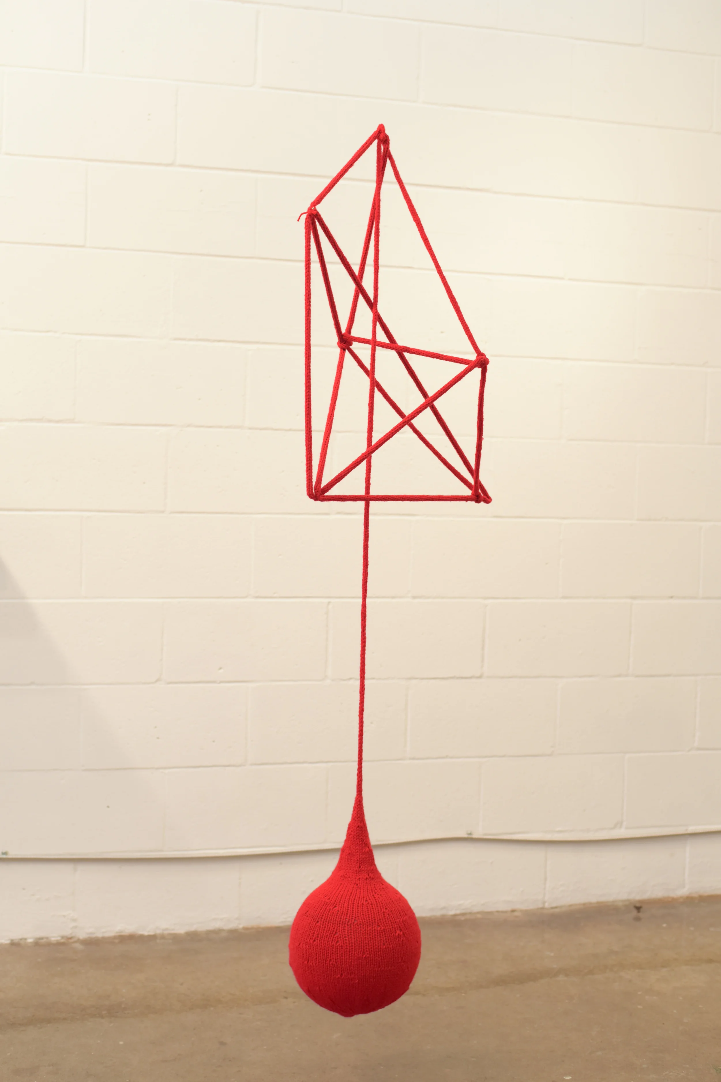 Bozica Radjenovic, Blood and Diamond, Knitted yarn, 2013