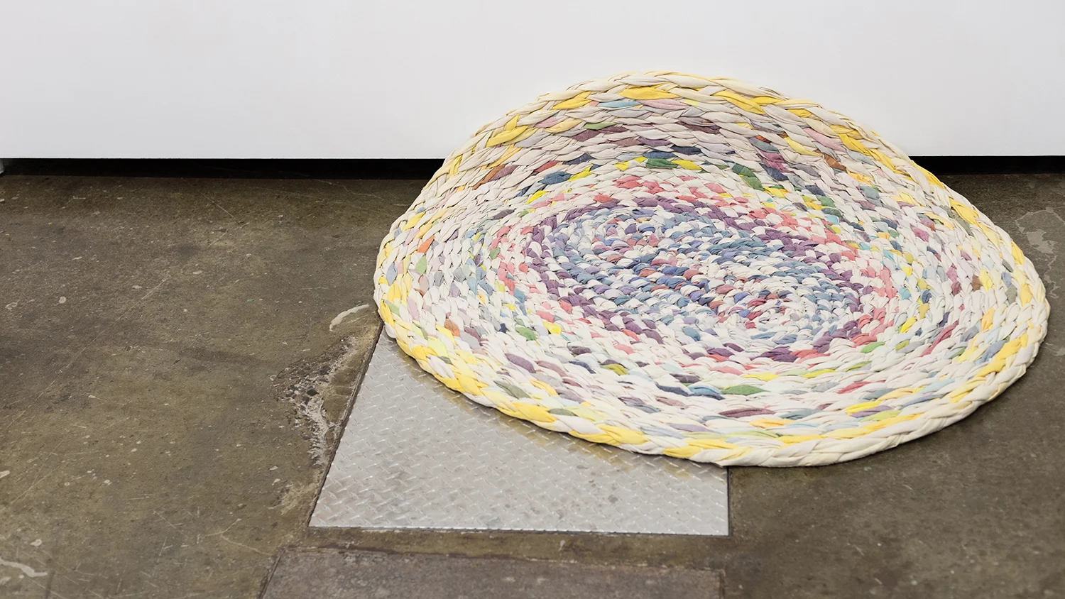 Walking and falling, 2017, Laundered and braided painting on muslin with canvas hand-tied backing, 48 x 54 inches | 122 x 137 cm