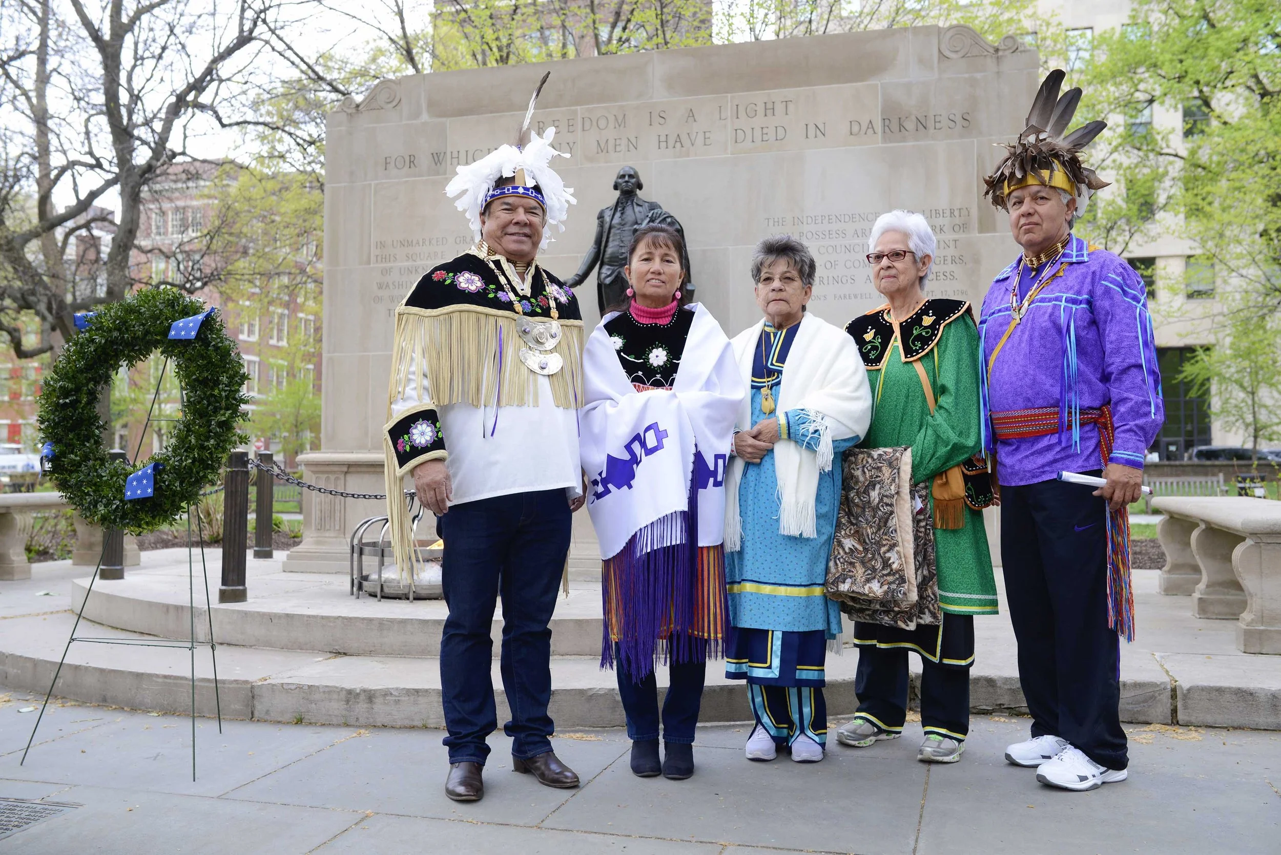 _DSC8811 at tomb web.jpg