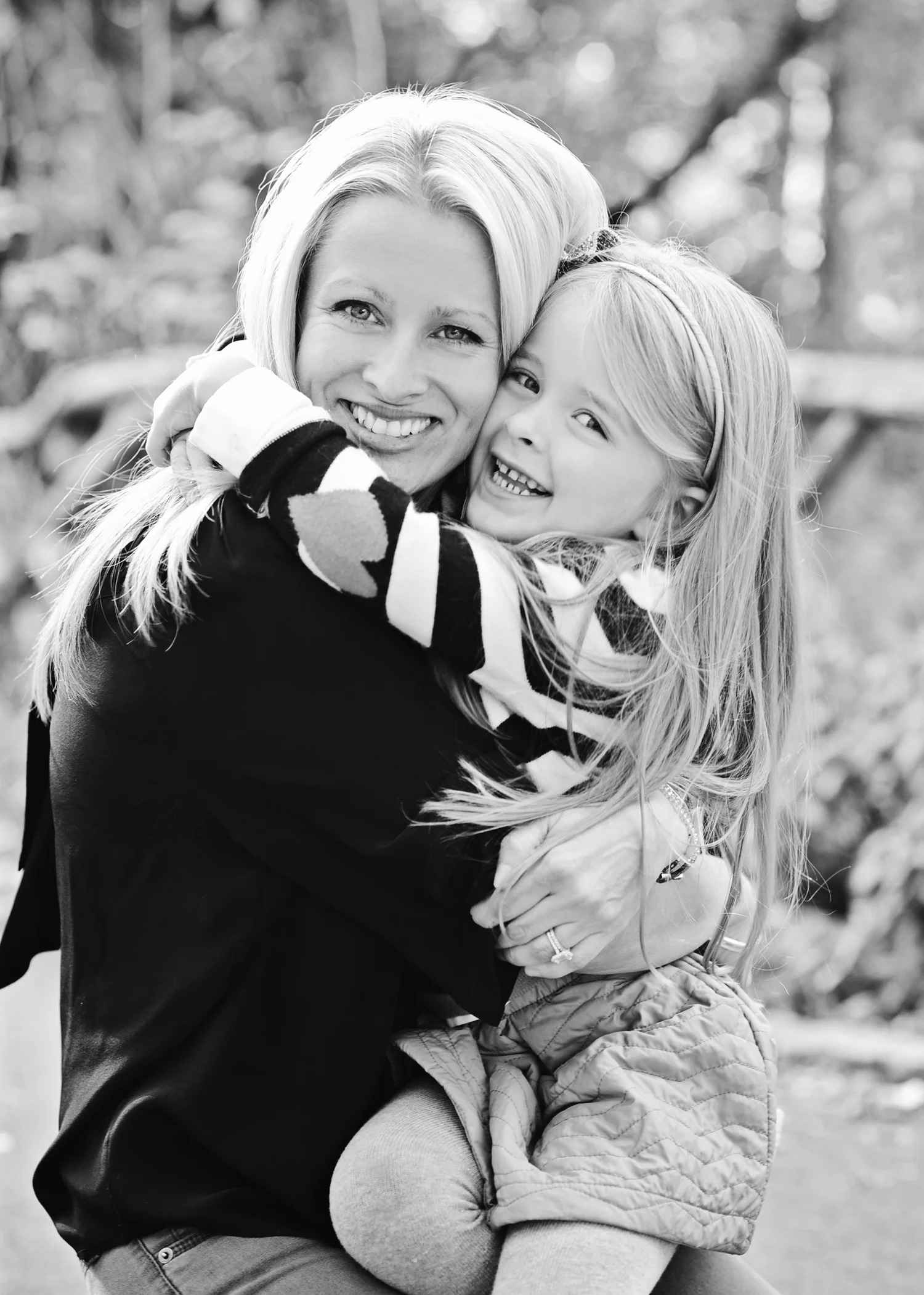_DSC4657 alison and cameron hug B&W 5x7 print.jpg