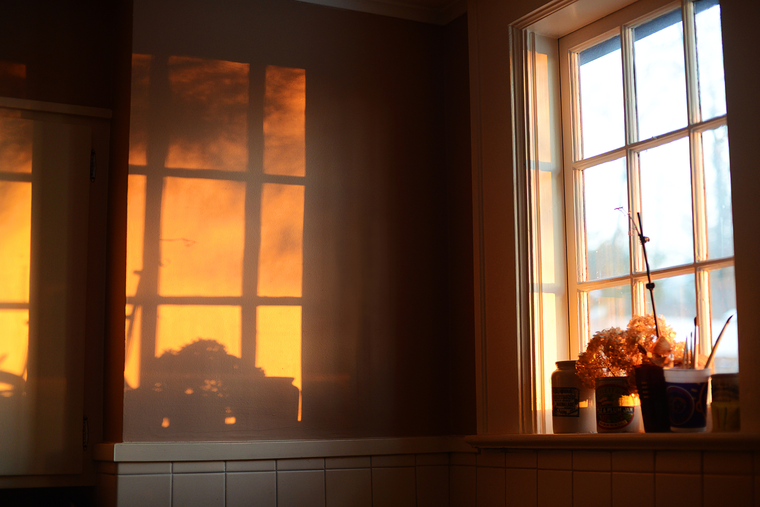 DSC_9009 kitchen wall sunset 12x8.jpg