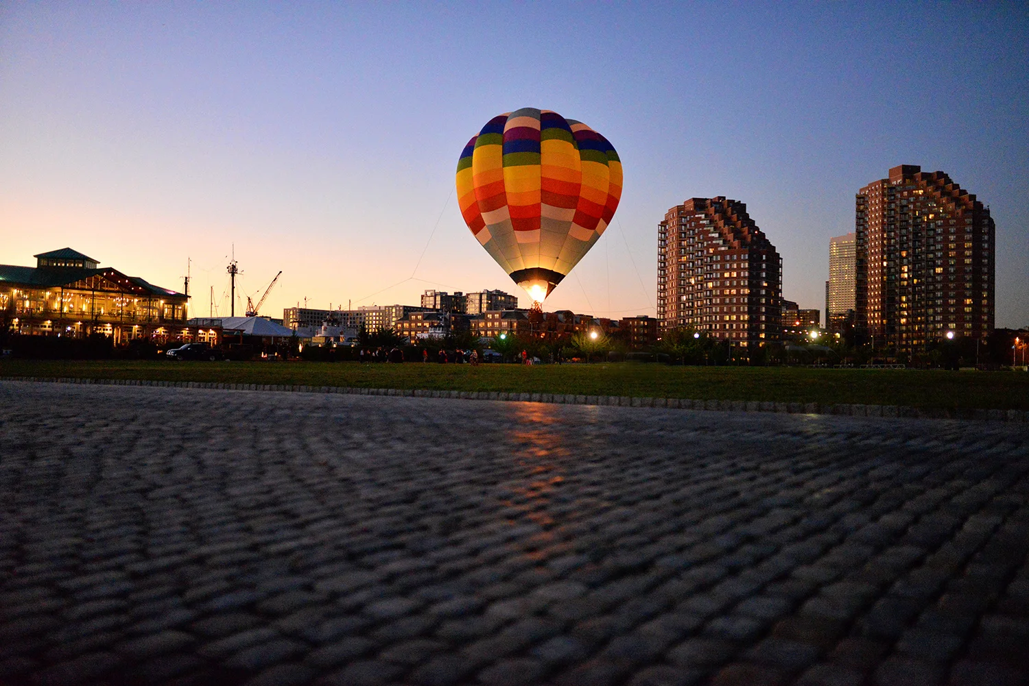 DSC_1707 rainbow balloon website.jpg