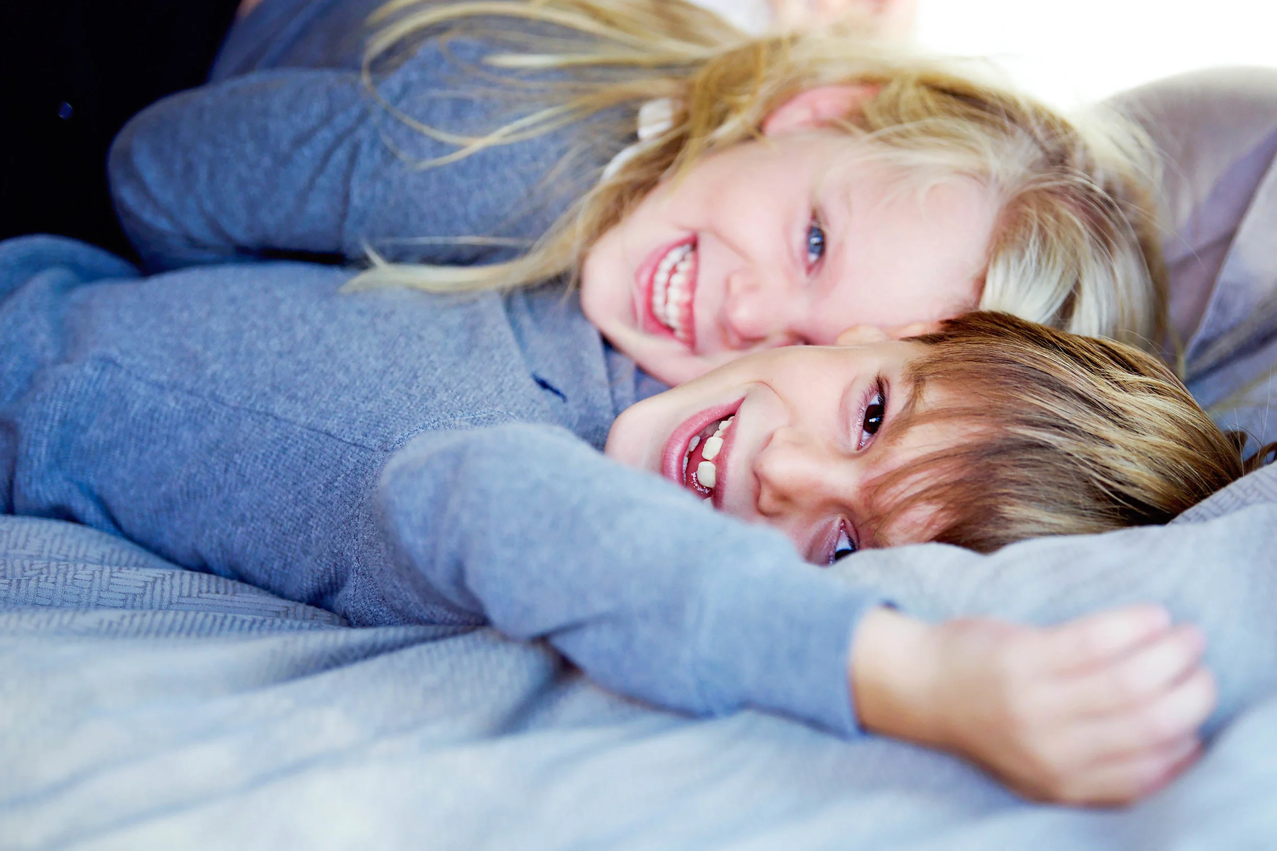 DSC_0392 kids on bed FINAL.jpg