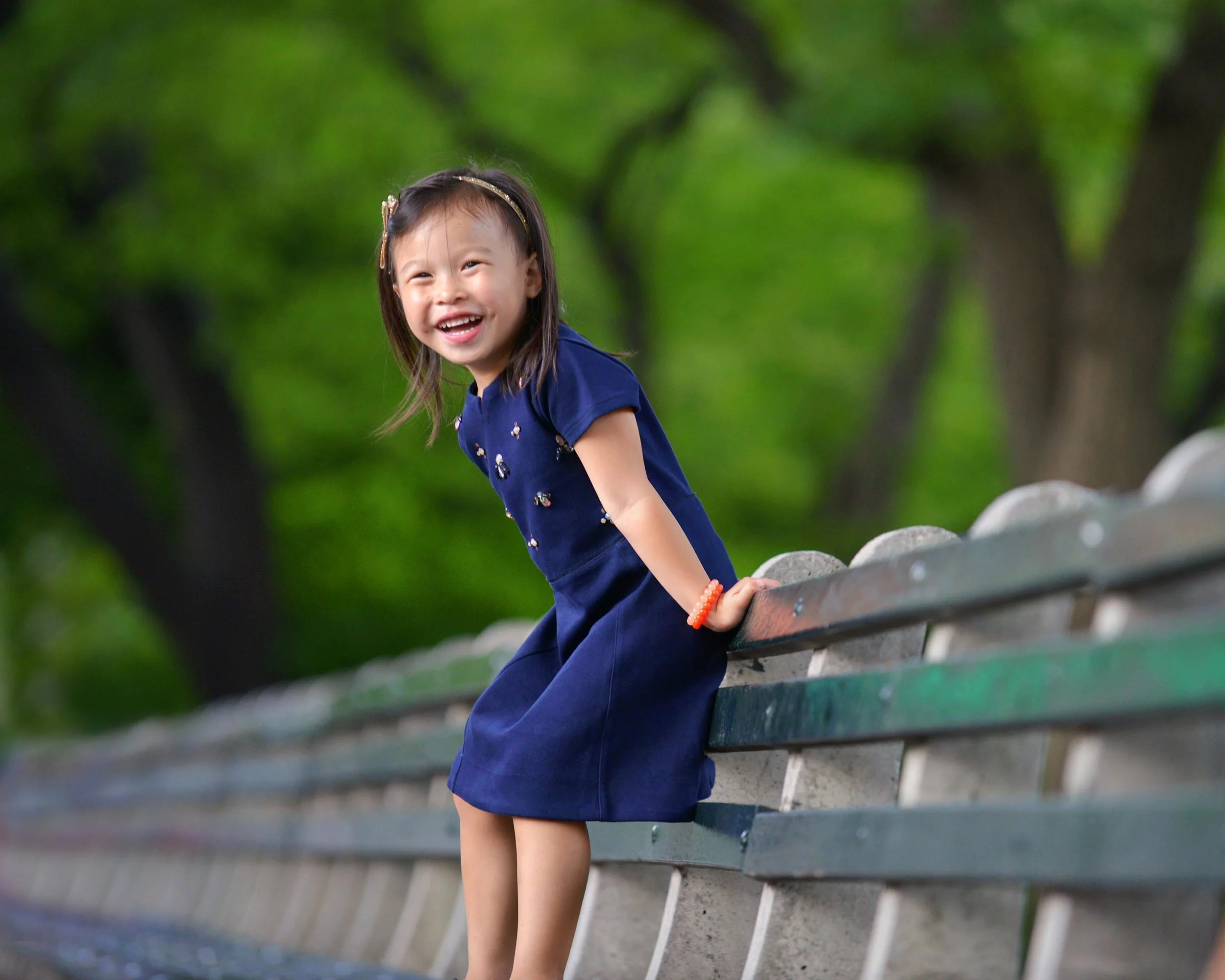 DSC_0420 isabella on bench.jpg
