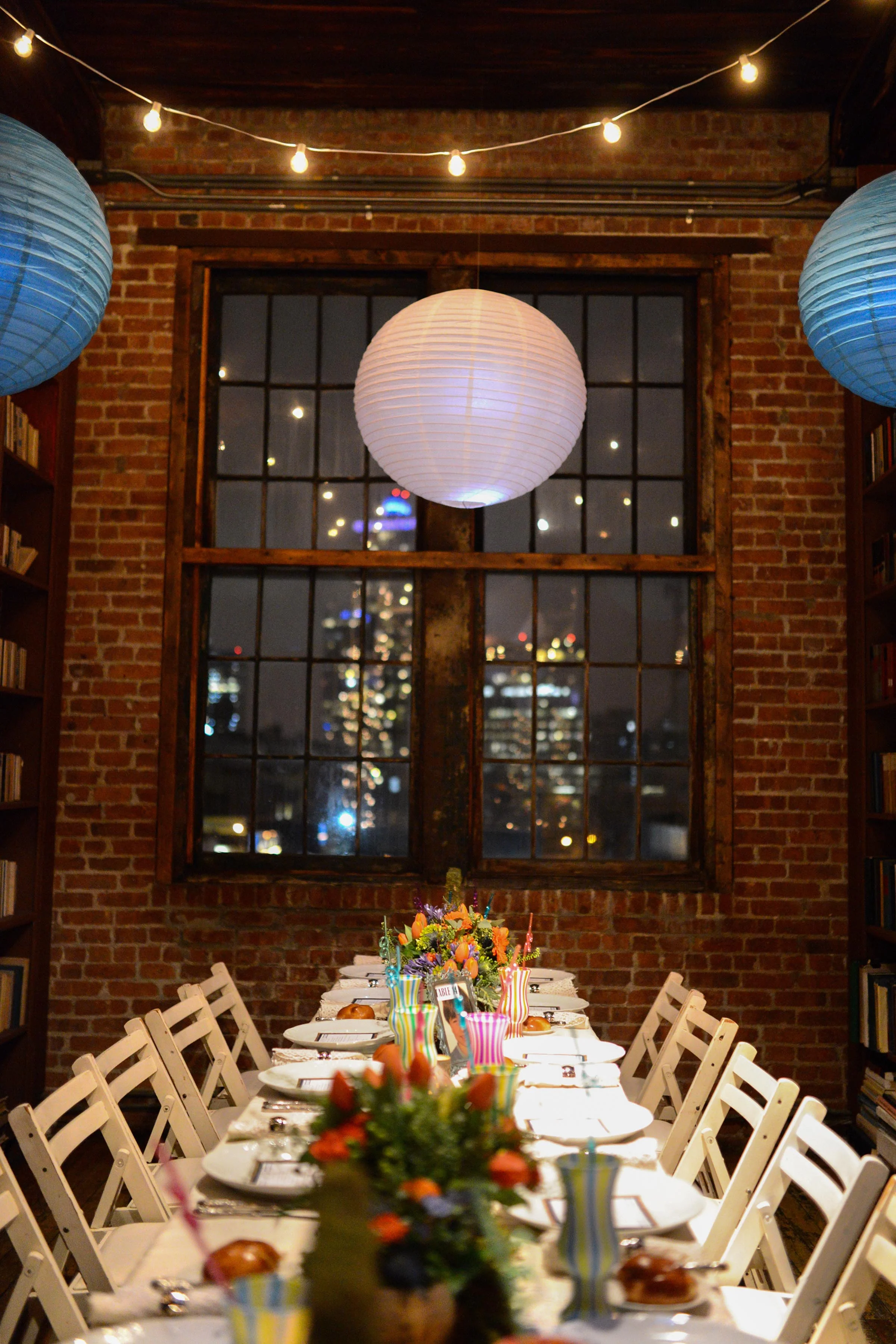 DSC_8566 kids table.jpg