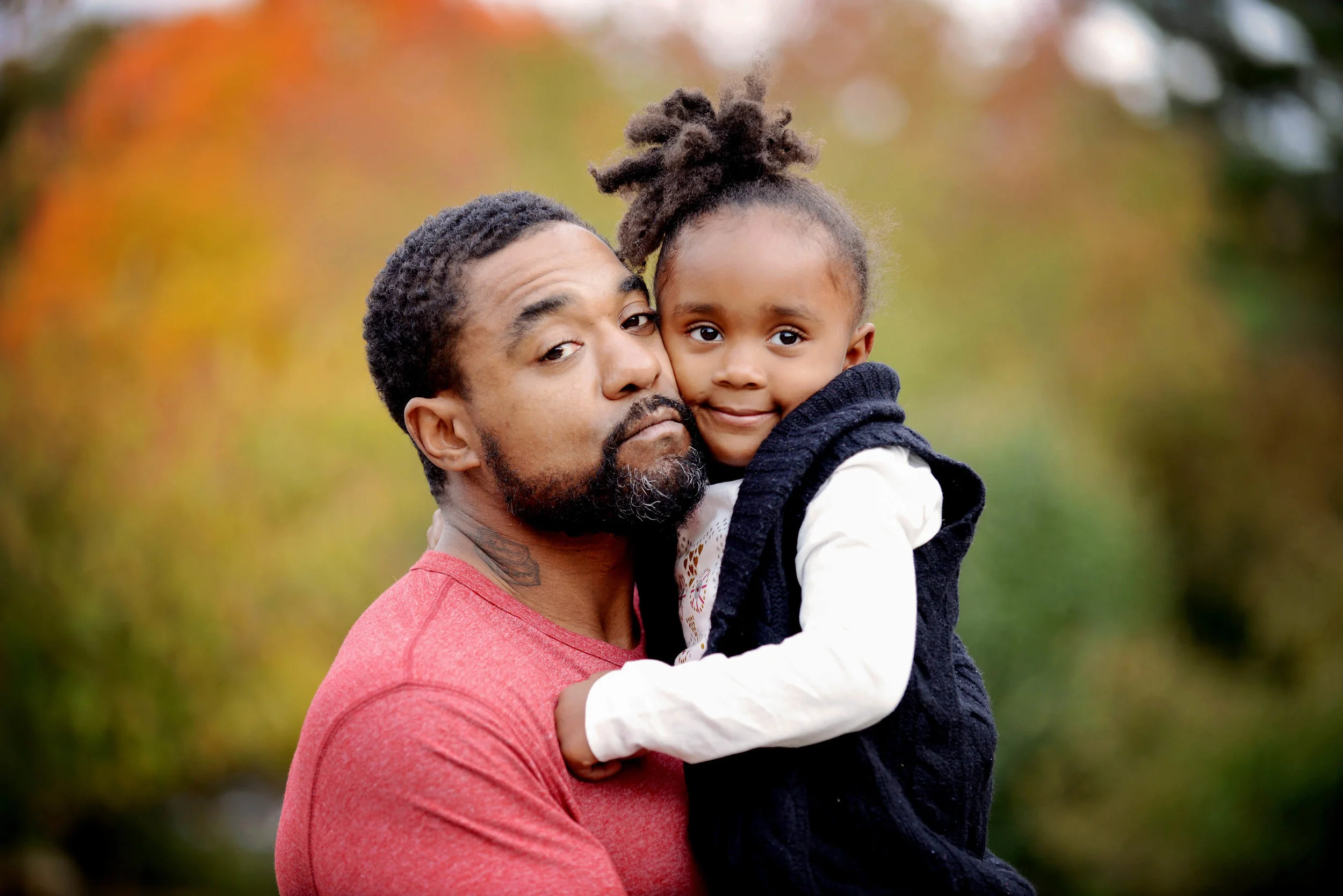 DSC_6291 daddy and trinity cheeks web.jpg