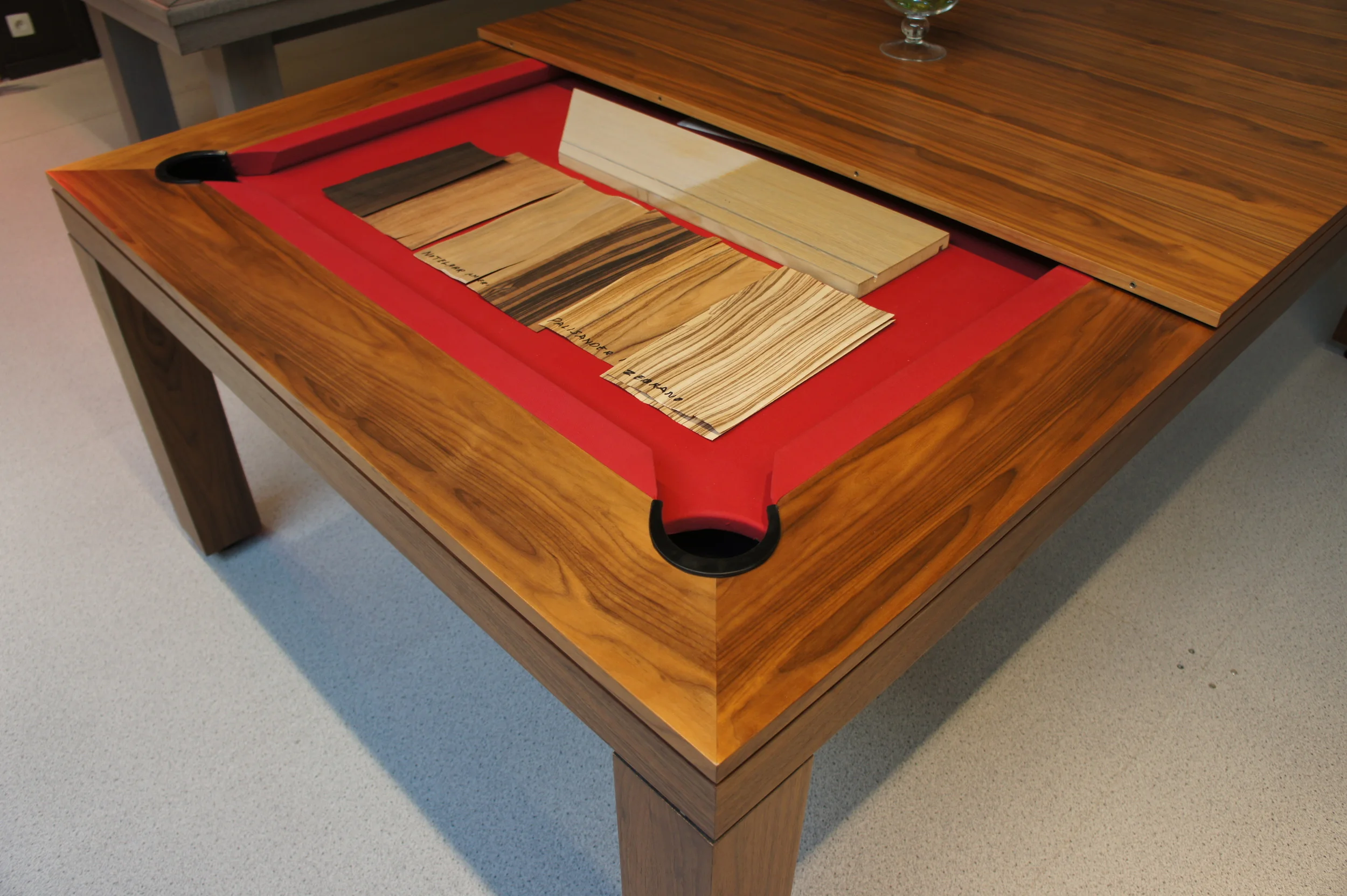 JEM notelaar close up.JPG