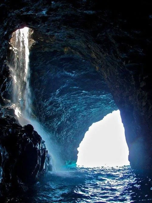 142-earth-141-a375b5e7-sz500x667-animate.jpg