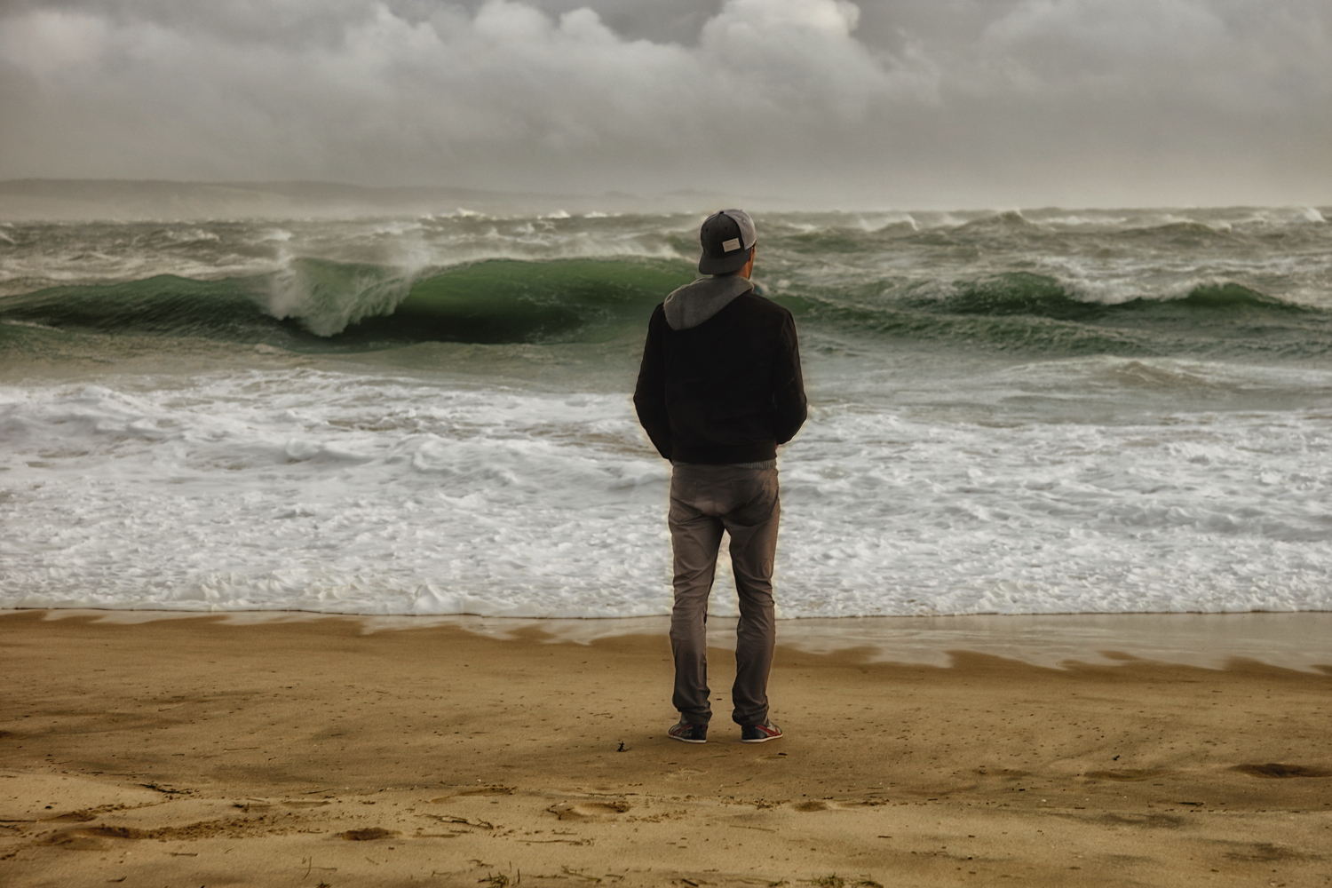Contemplation des éléments. Pointe du Cap-Ferret 6 novembre 2013 © Thierry Lothon 2013