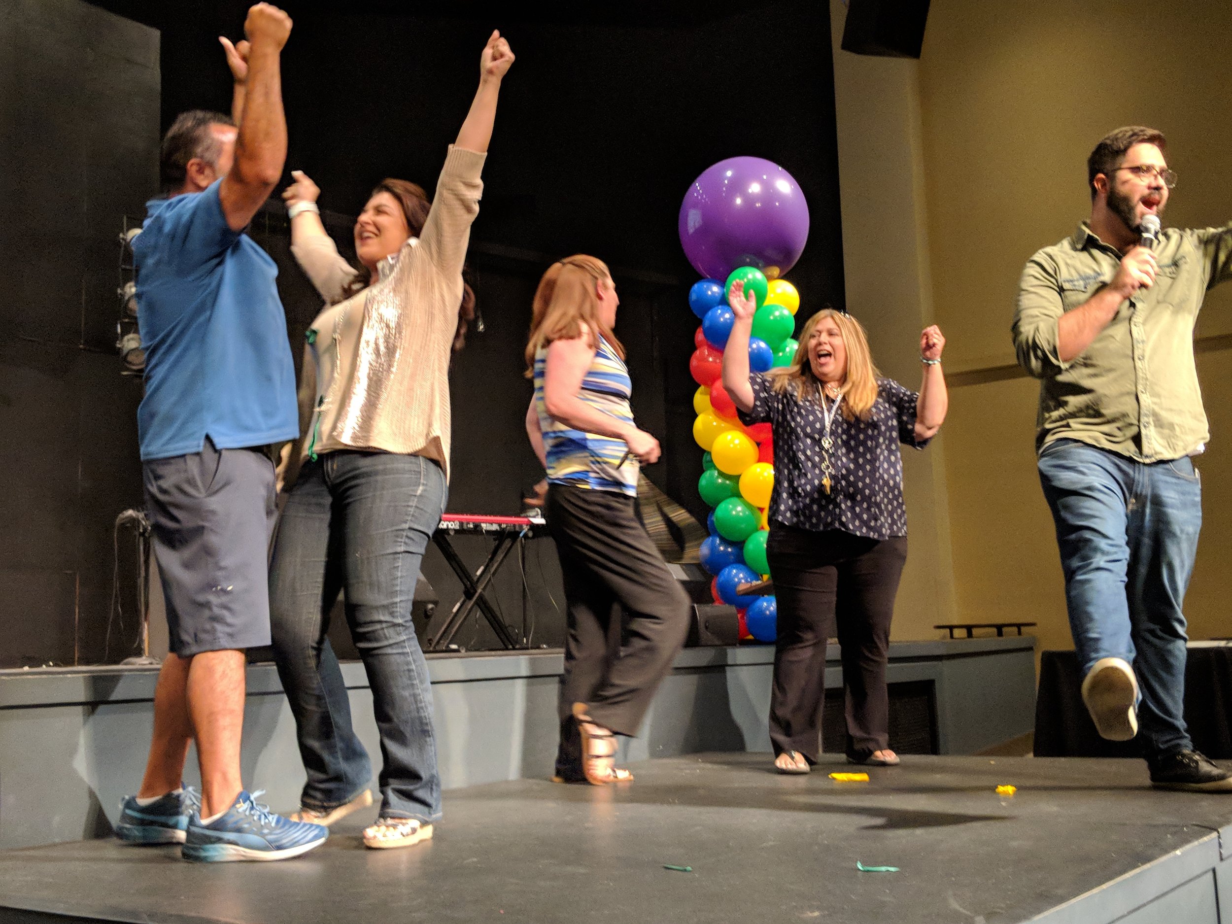 00000IMG_00000_BURST20180430085449617_COVER.jpg