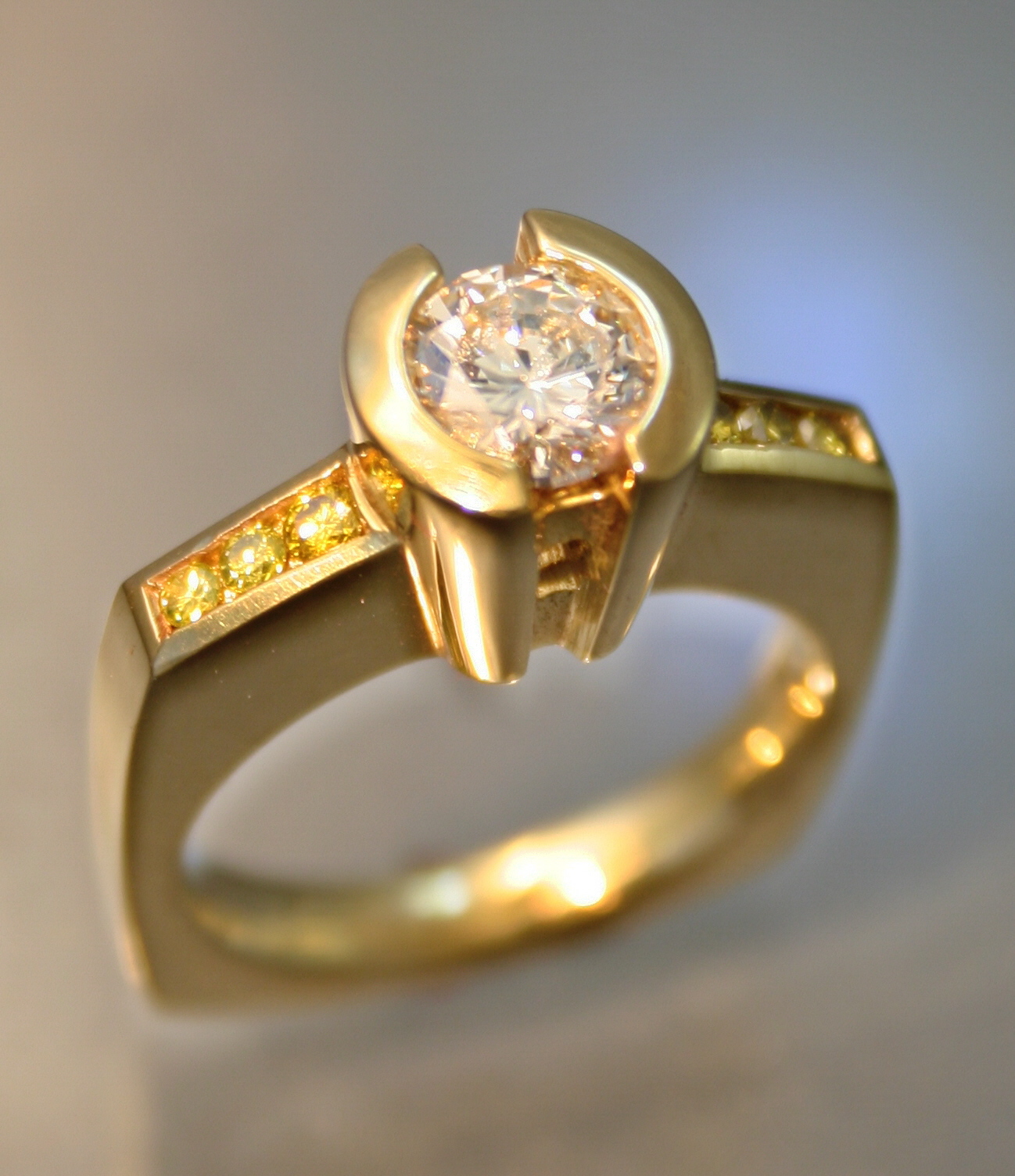 18K yellow diamond.JPG