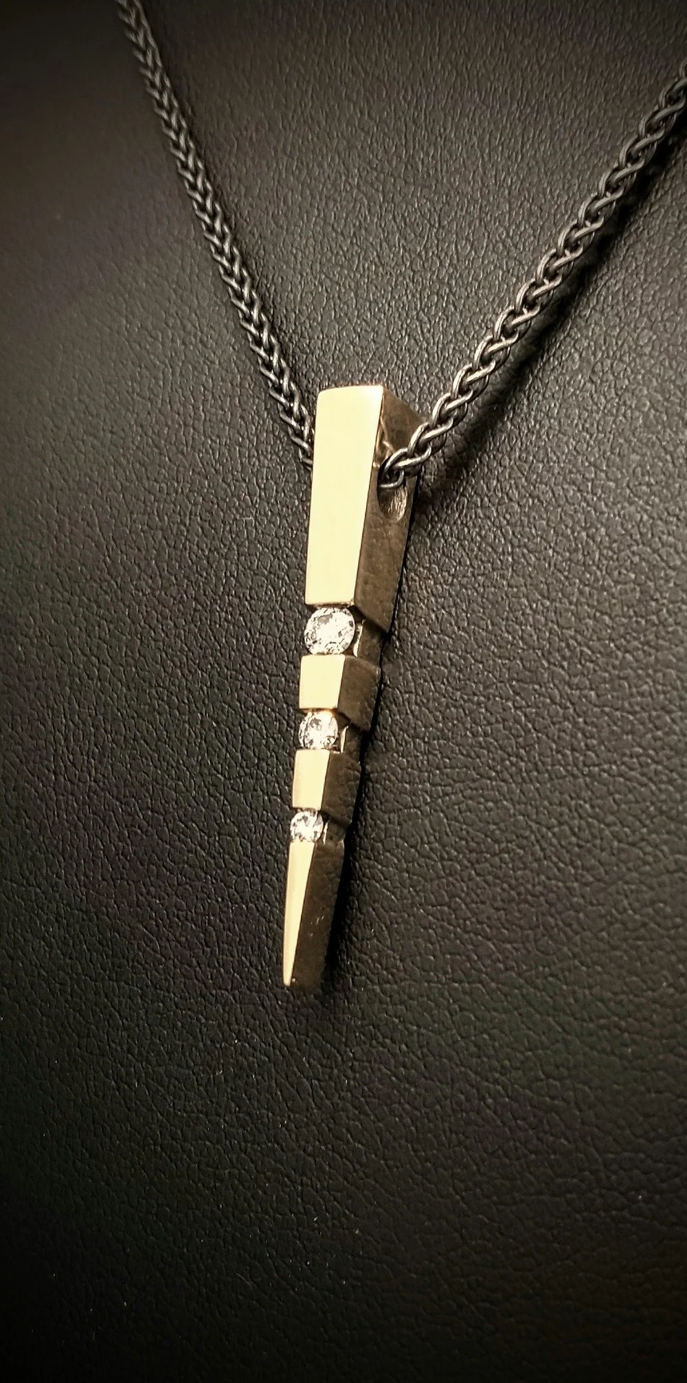 Diamond Stone Yellow Gold Pendant — Art Metals Studio