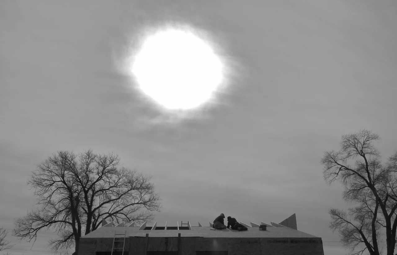 12 January 2015: Roof underfoot. Sun overhead.
