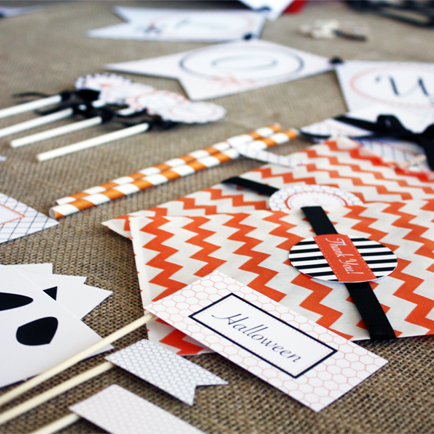 Halloween Printables + DIY Party Ideas | KristiMurphy.com | DIY Blog.png