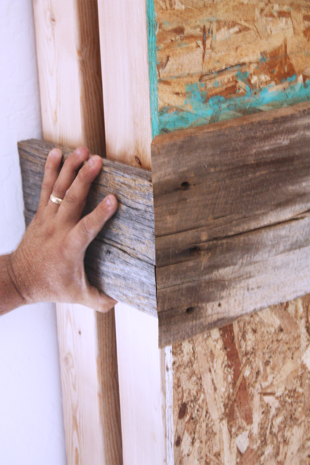 Diy Reclaimed Wood Fireplace Kristi Murphy Diy Blog