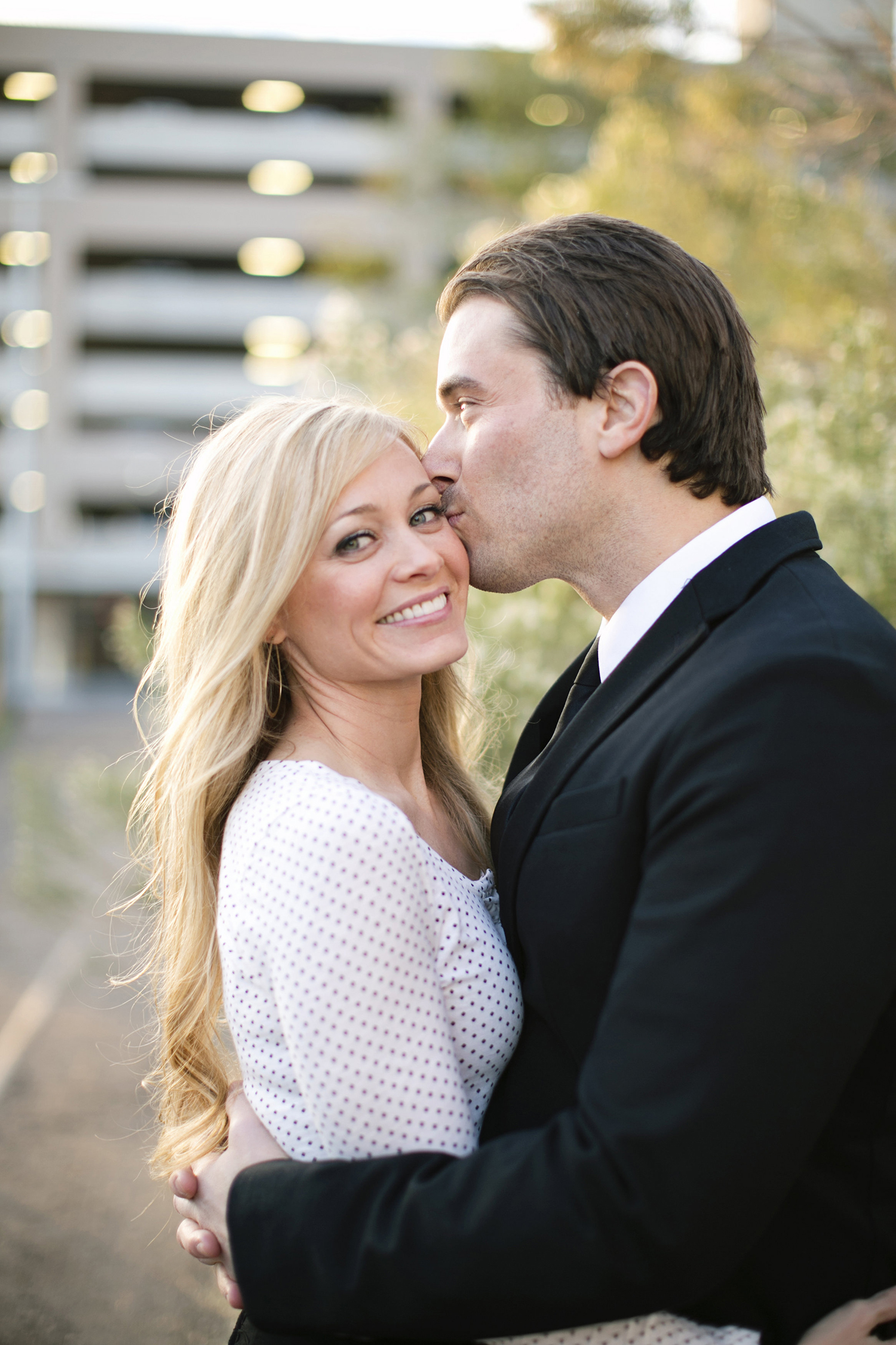 Poses for Engagement Photos
