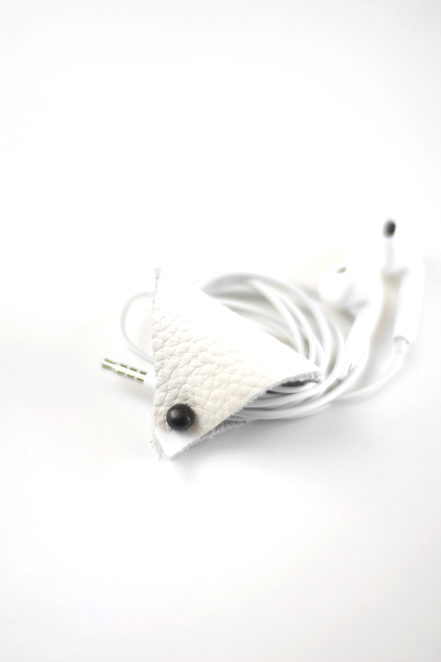 Headphones Holder DIY