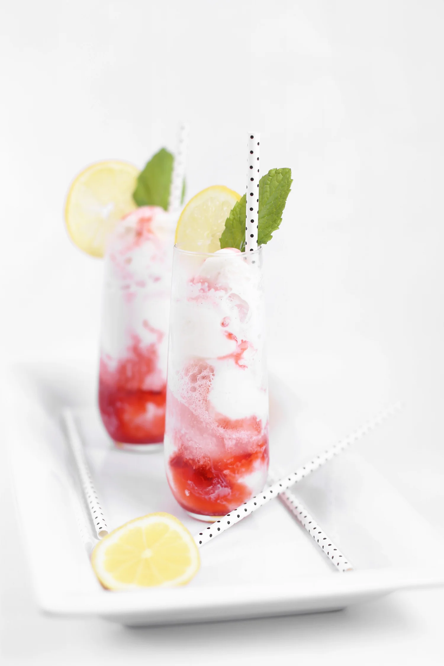 strawberry lemon vanilla ice cream float