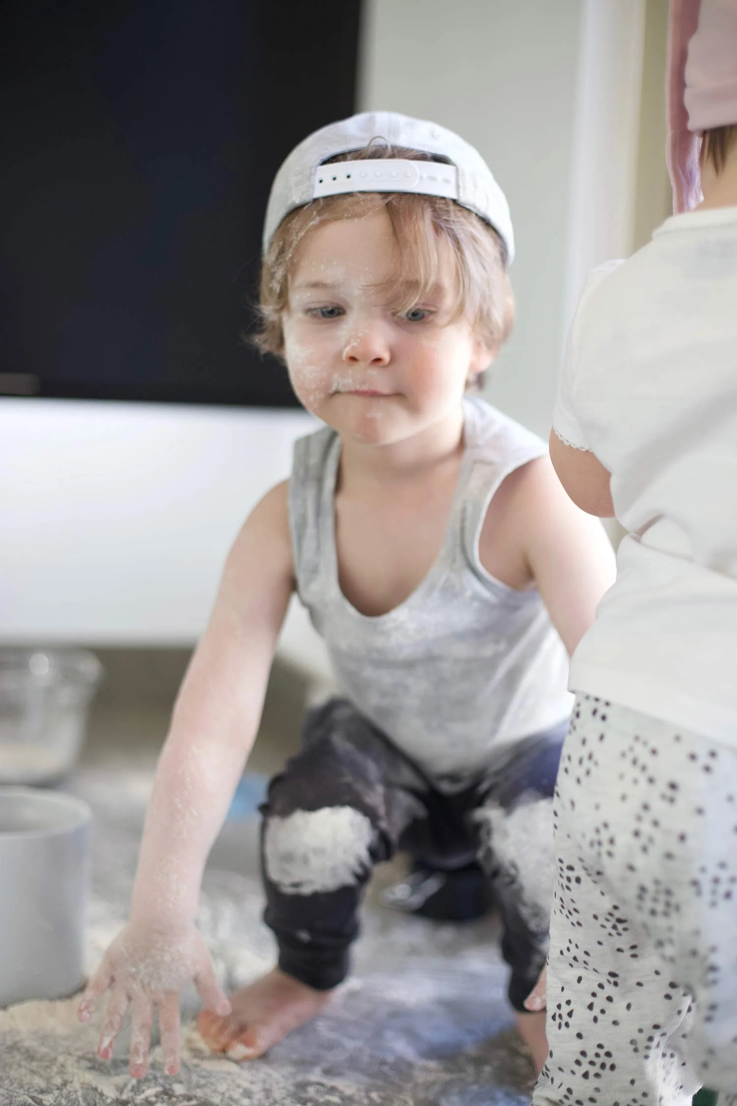 kids baking