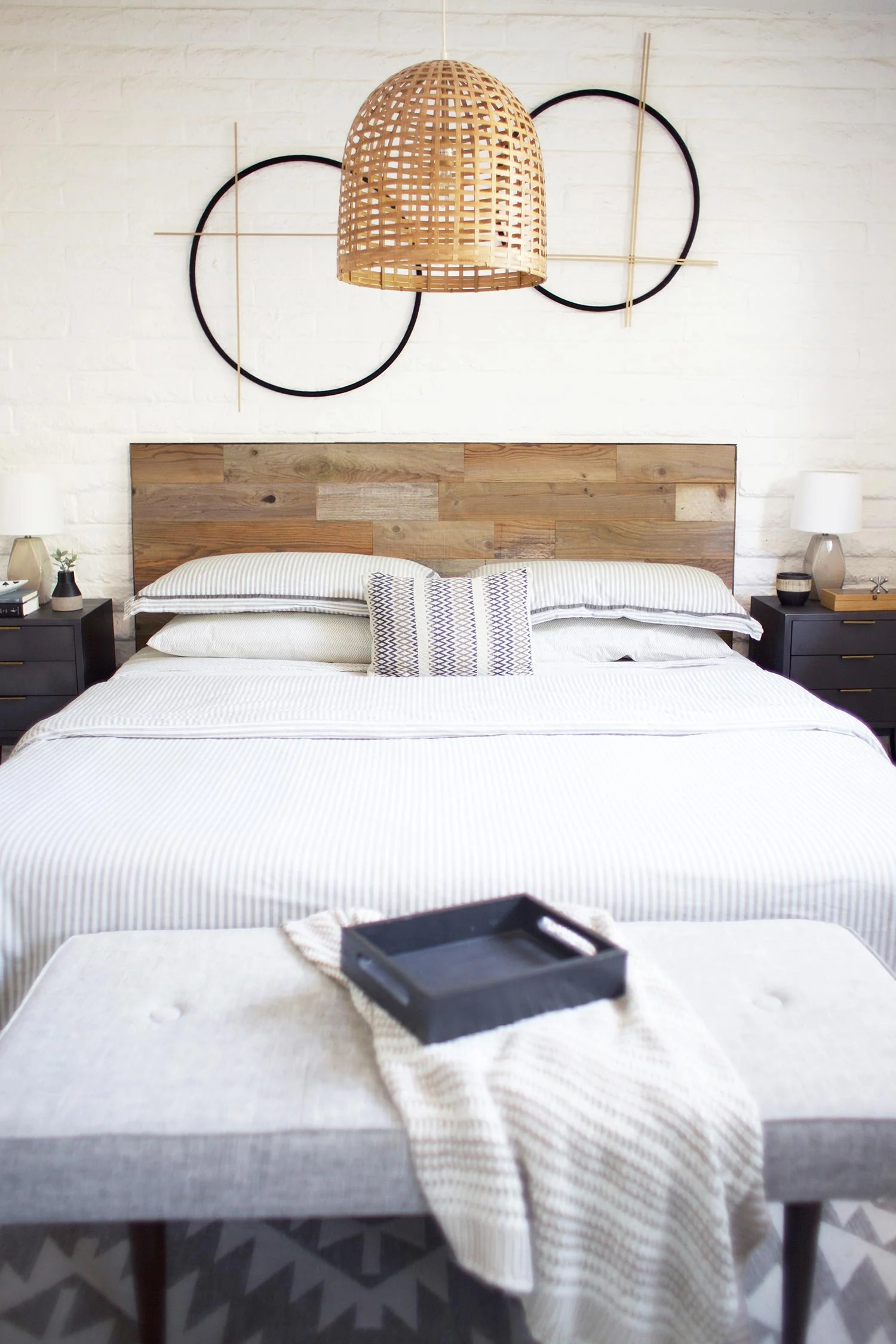easy DIY reclaimed wood headboard