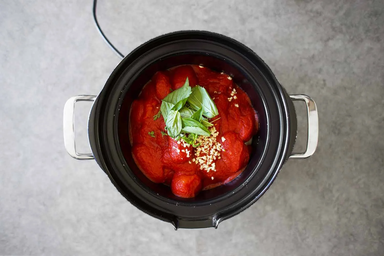 hidden veggie pasta sauce ingredients in slow cooker