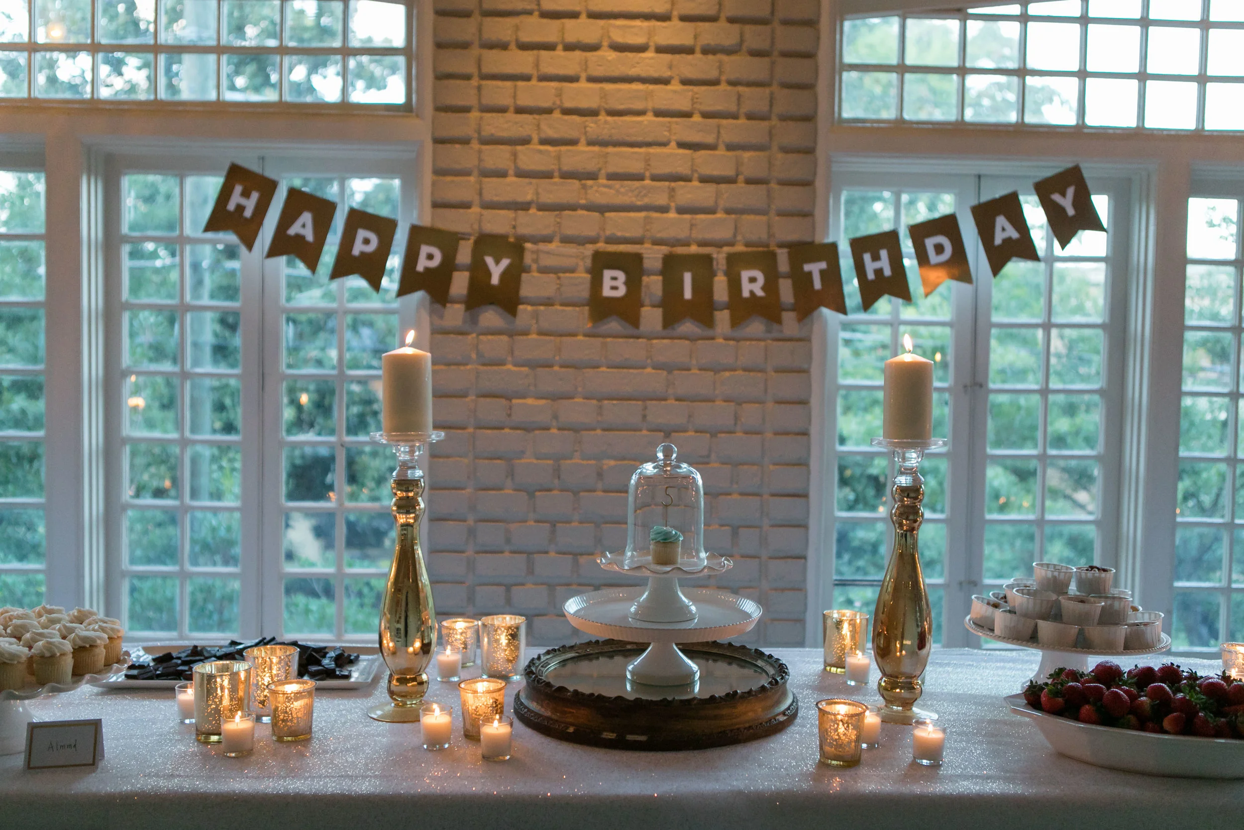 Hospitality offered by Christi Wilson and Elizabeth Dortch and cupcakes by Dreamcakes own Aaron Conrad. Photo by Emily Kicklighter