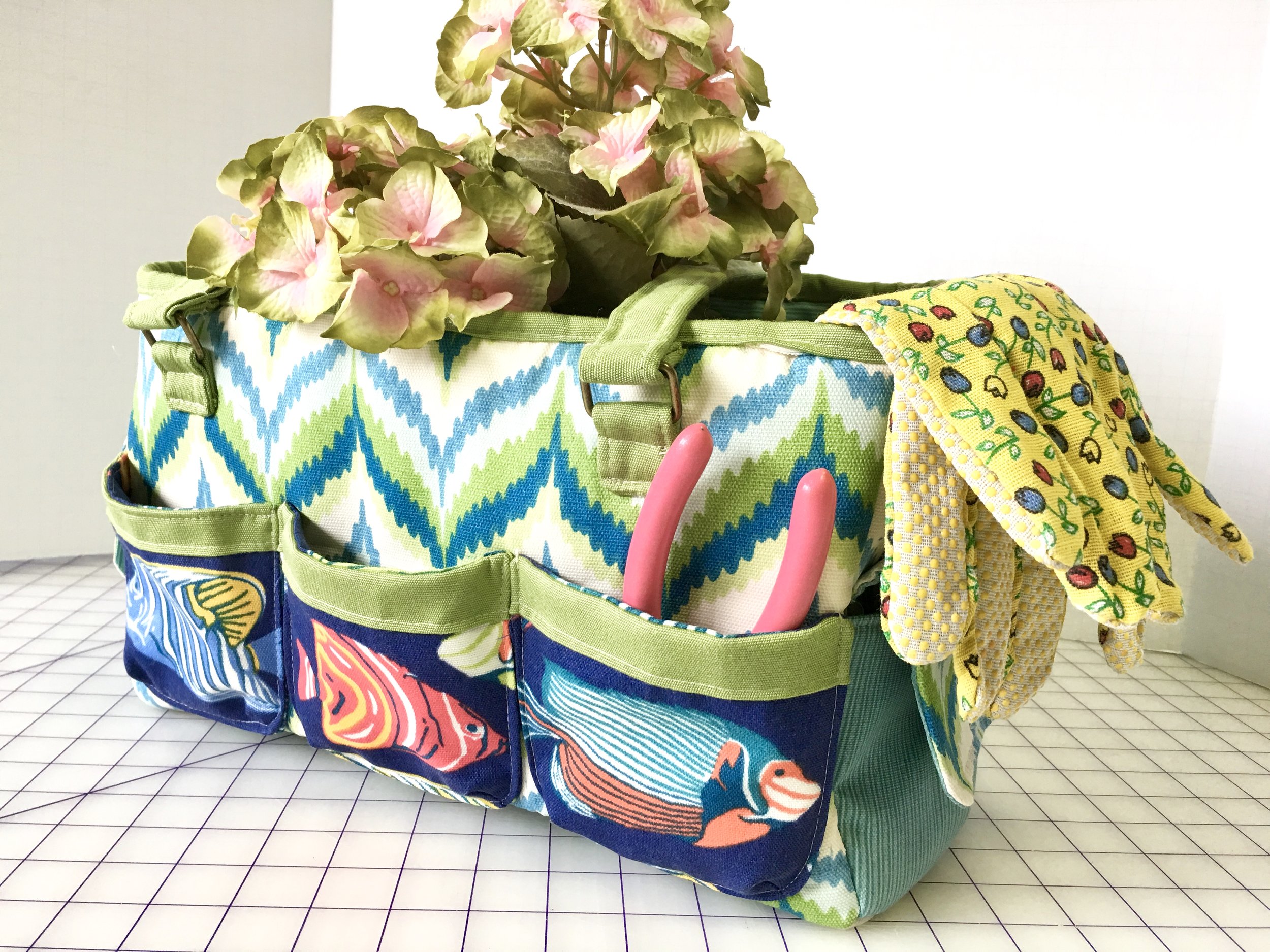 Oslo Craft Bag; Free Pattern by Sew Sweetness