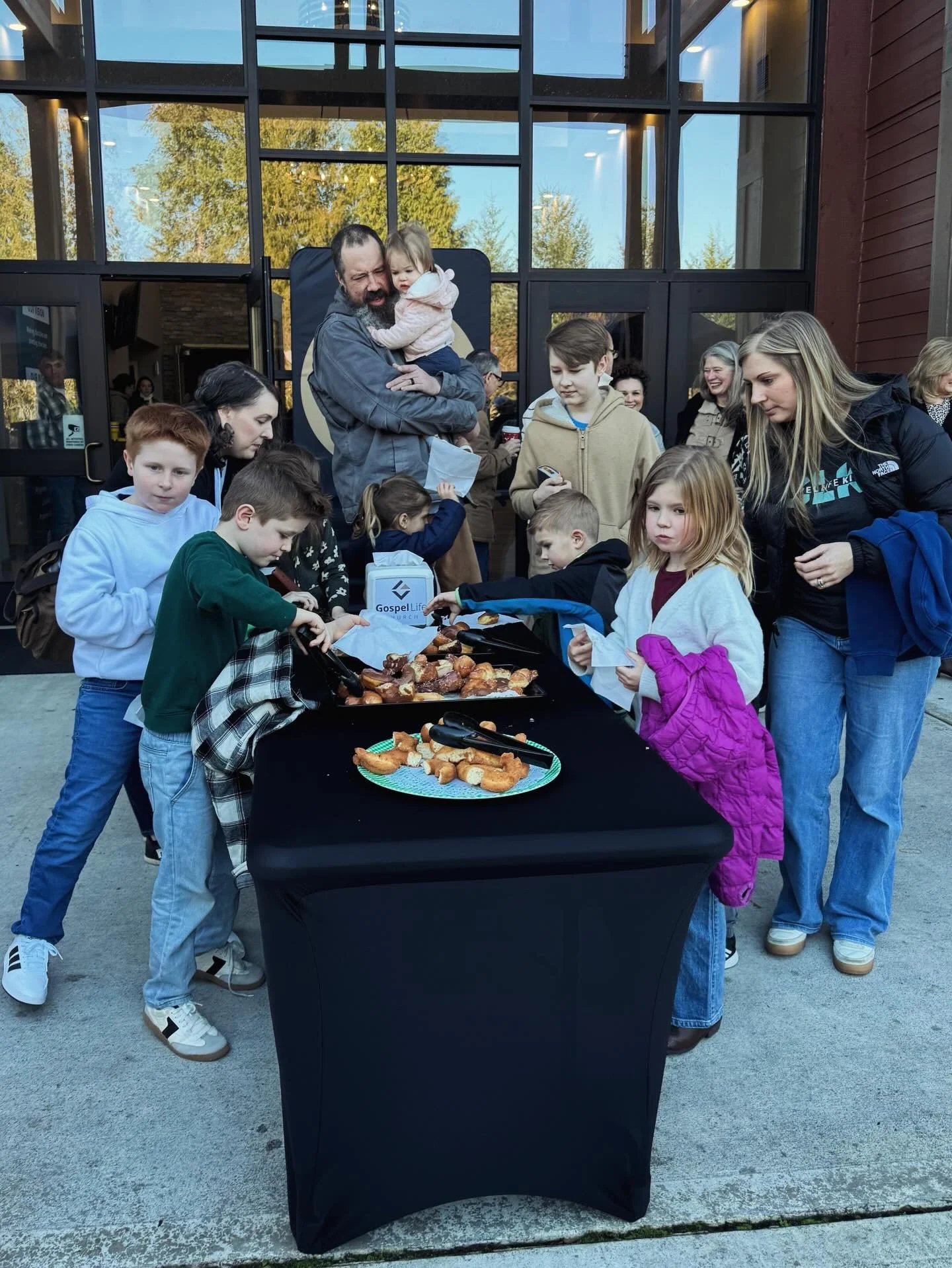 Family Hour is this Sunday AKA Donut Day as the kids like to call it! Donuts, coffee and fellowship 10-11am between services. ☕️ 🍩