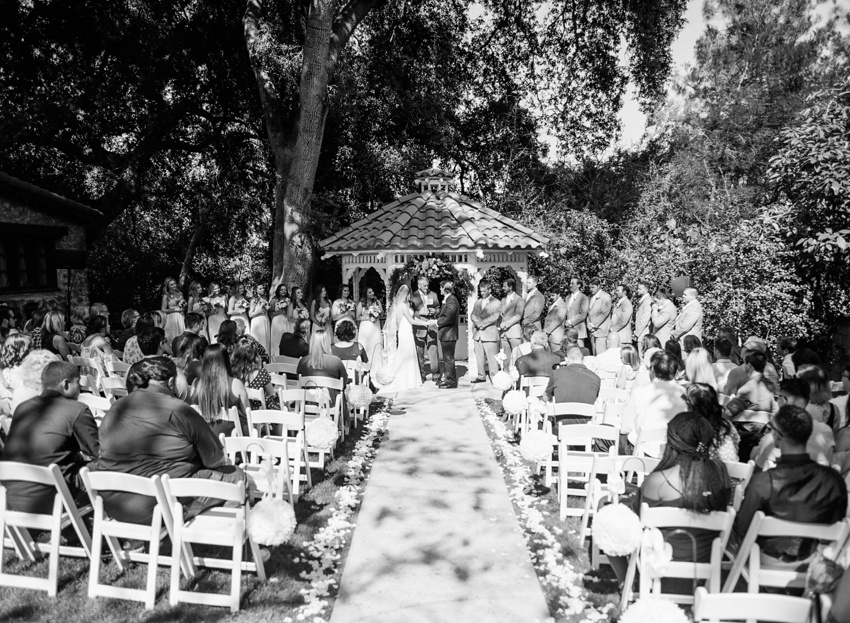 hidden-oaks-retreat-center-wedding_0018.jpg