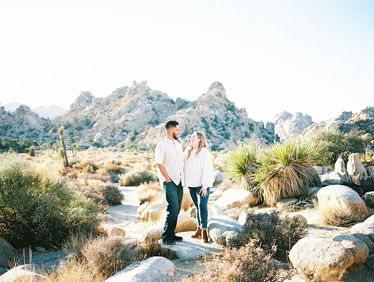 joshua-tree-engagement_0006.jpg